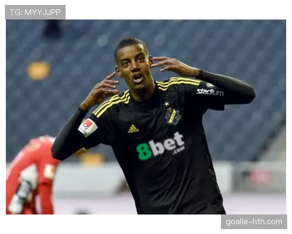 伊萨克从多特失意到皇家社会崛起的生涯全景复盘